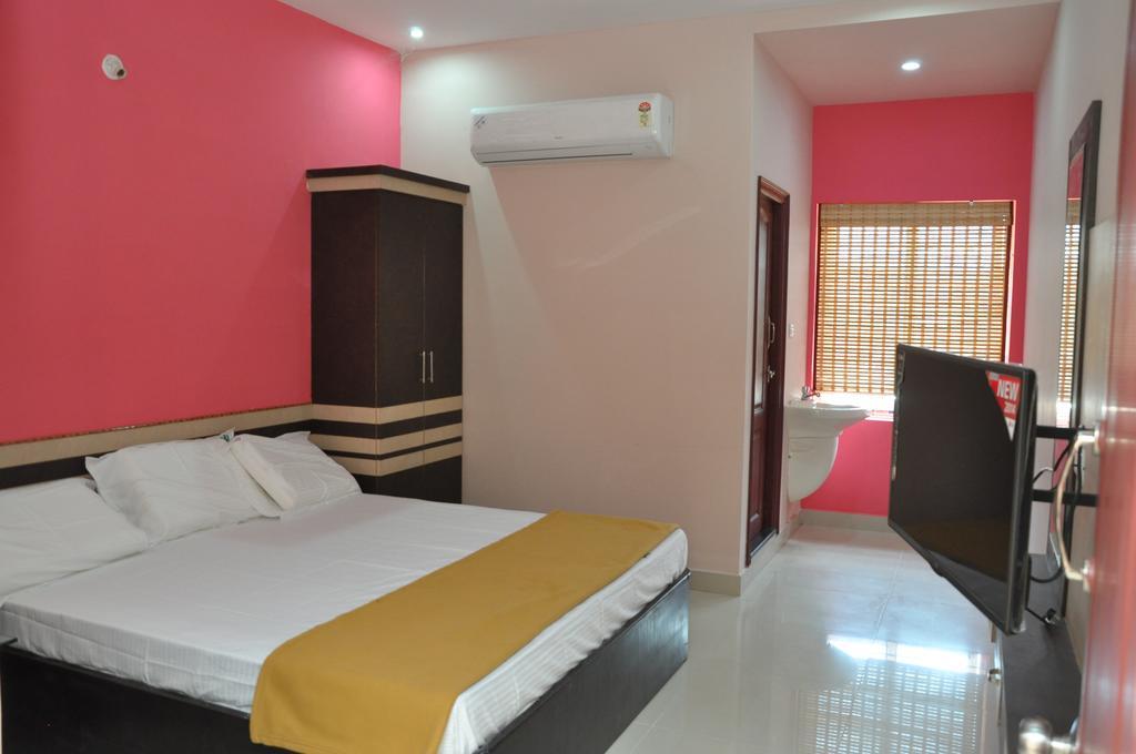 Ssr Hotel Srikalahasti Exterior photo